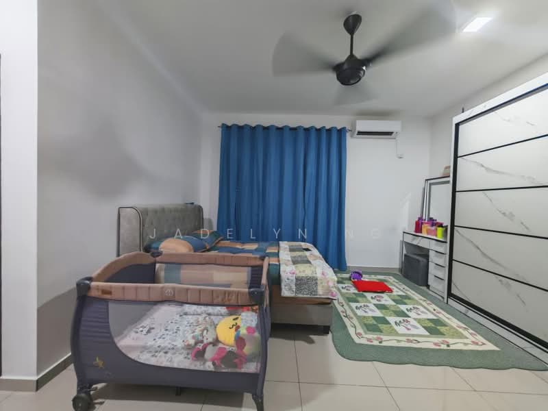 2-storey Terraced House for Rent in Kelapa Sawit (Kulai) - Jadelyn Ng - Bedroom - PropertyGuru.com.my