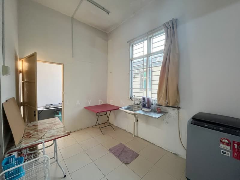 Taman Amira untuk Untuk Dijual - RM 560,000, Feb 2026 - Kitchen - PropertyGuru.com.my