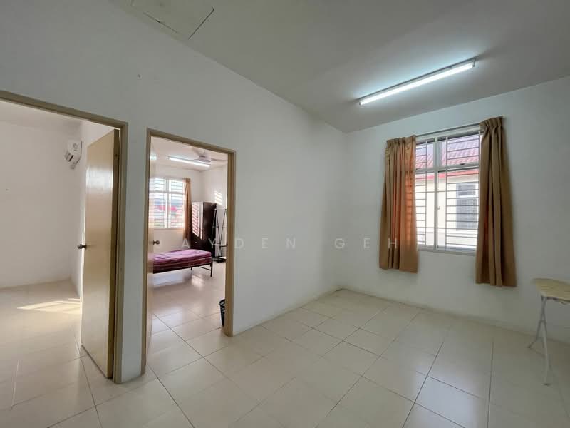 Taman Amira untuk Untuk Dijual - RM 560,000, Feb 2026 - Bedroom - PropertyGuru.com.my