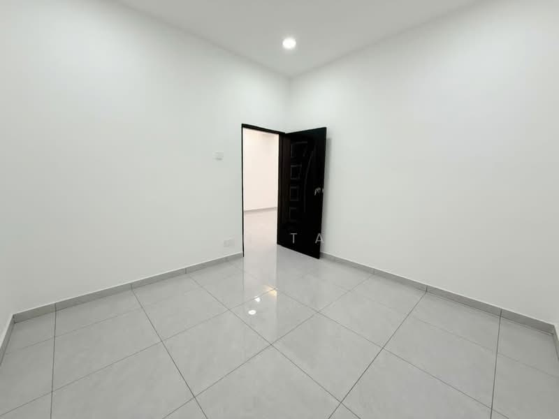 1-storey Terraced House for Sale in Taman Puteri Wangsa (Ulu Tiram) - Win Tan - Interior - PropertyGuru.com.my