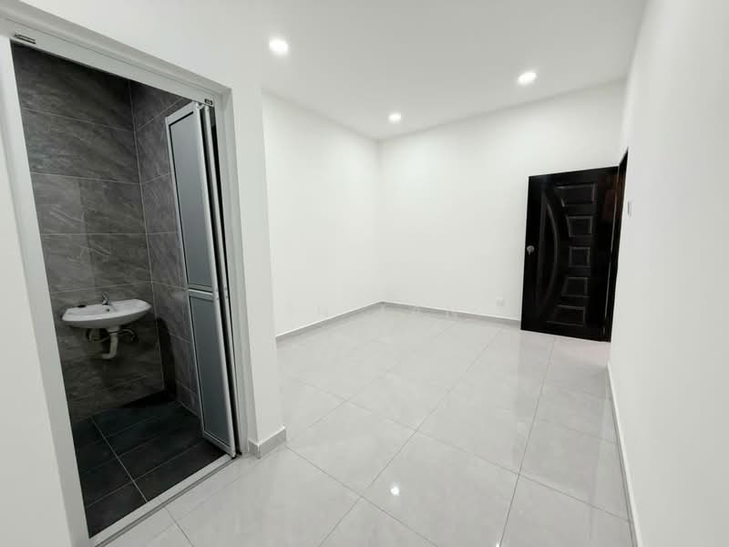 1-storey Terraced House for Sale in Taman Puteri Wangsa (Ulu Tiram) - Win Tan - PropertyGuru.com.my