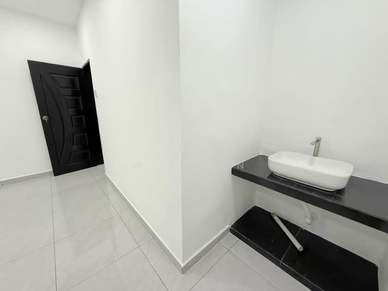 1-storey Terraced House for Sale in Taman Puteri Wangsa (Ulu Tiram) - Win Tan - PropertyGuru.com.my