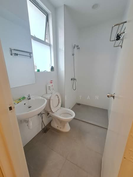 Semi-Detached House for Sale in Shah Alam (Selangor) - Chloe Tan - Bathroom - PropertyGuru.com.my