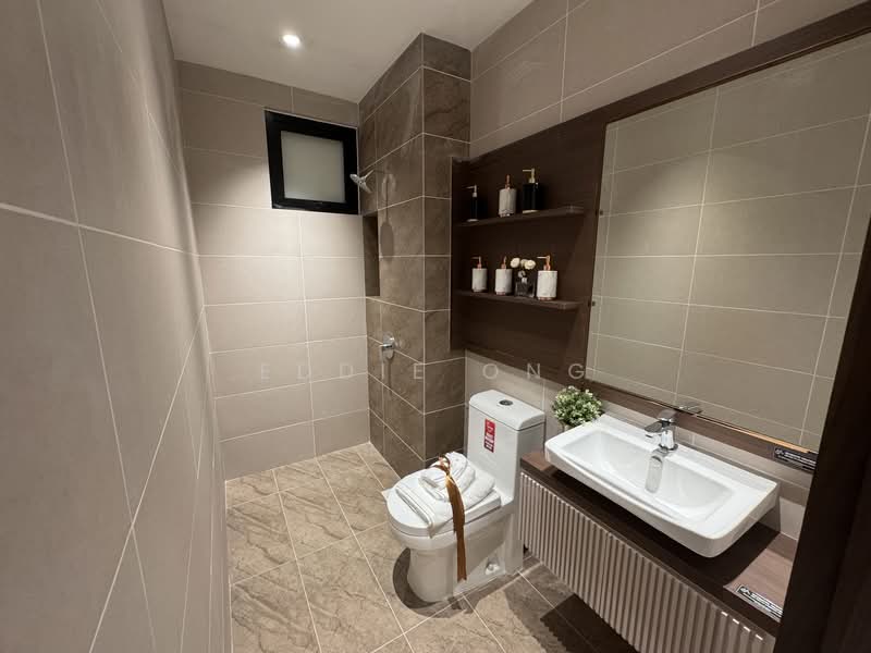 Service Residence for Sale at Veranda Residence - Eddie Ong - Bathroom - PropertyGuru.com.my