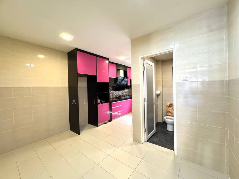 Taman Reko Mutiara untuk Untuk Dijual - RM 550,000, Mac 2026 - Kitchen - PropertyGuru.com.my