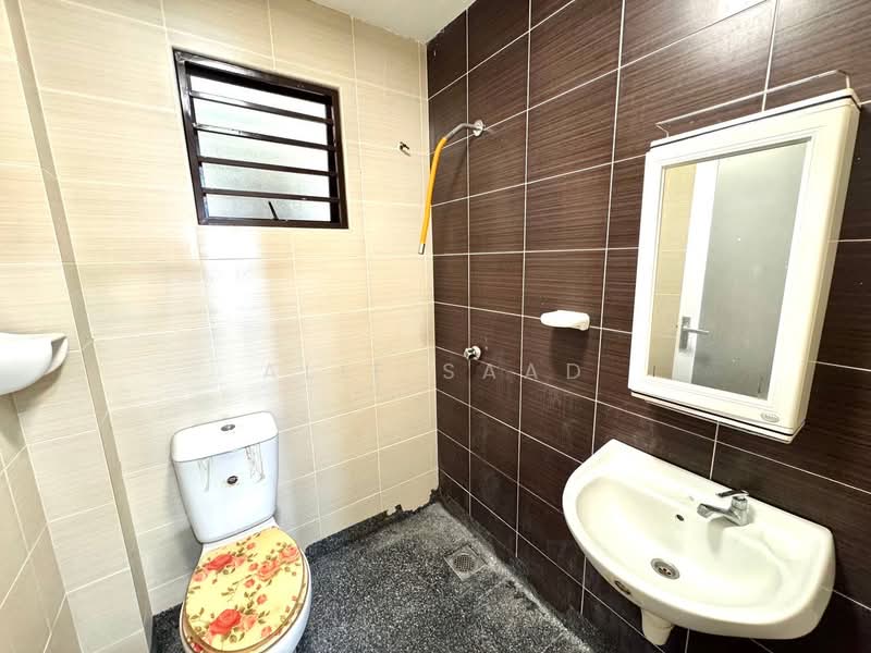 Taman Reko Mutiara untuk Untuk Dijual - RM 550,000, Mac 2026 - Bathroom - PropertyGuru.com.my