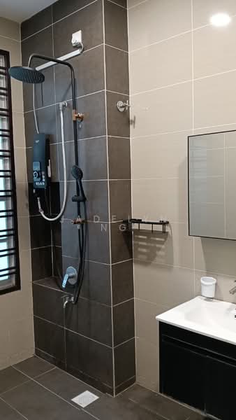 2-storey Terraced House for Rent in Bandar Indahpura (Kulai) - Jadelyn Ng - Bathroom - PropertyGuru.com.my