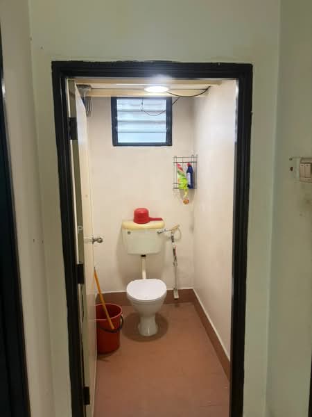 Taman Sri Plentong untuk Untuk Dijual - RM 175,000, Feb 2026 - Bathroom - PropertyGuru.com.my