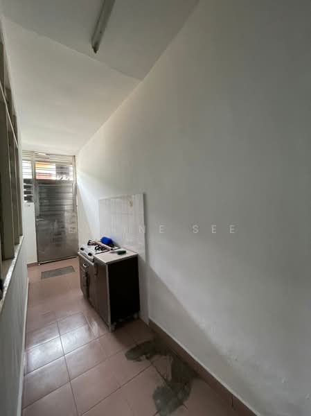 Taman Daya Tamans Dayas untuk Untuk Disewa - RM 1,800 /bulan, Feb 2026 - Kitchen - PropertyGuru.com.my