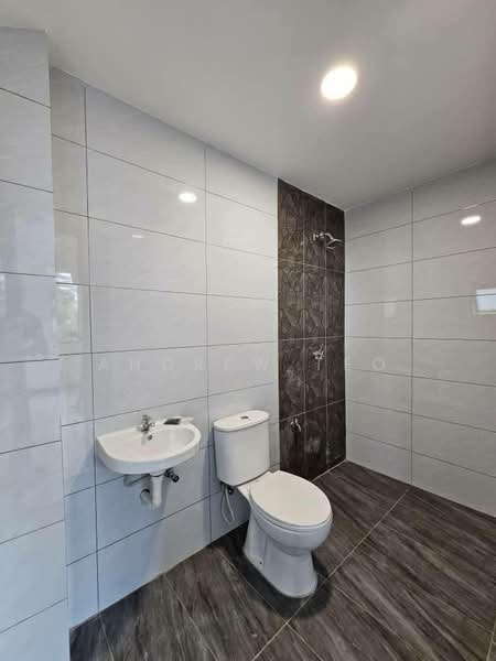 2-storey Terraced House for Sale in Taman Daya (Johor Bahru) - Andrew Teo - Bathroom - PropertyGuru.com.my
