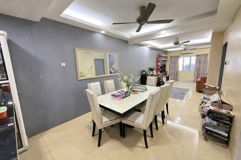 Terraced House for Sale in Shah Alam (Selangor) - Tom Yip - Dining Room - PropertyGuru.com.my
