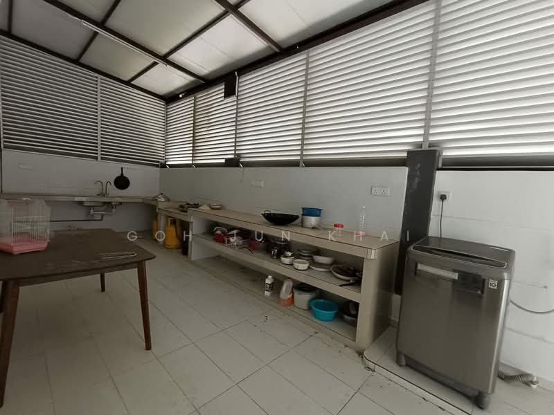 Semi-Detached House for Rent in Taman Klebang Utama (Klebang) - Goh Jun Khai - Kitchen - PropertyGuru.com.my