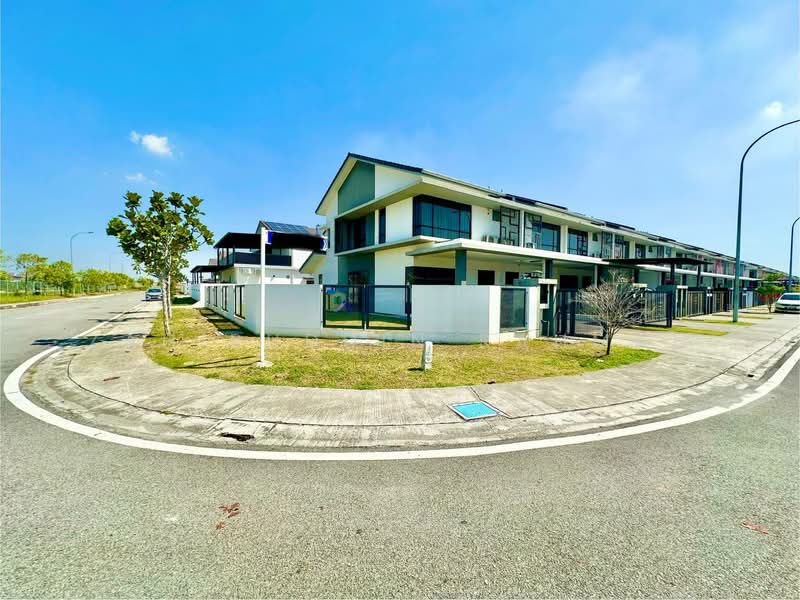 2-storey Terraced House for Sale in Bandar Bukit Raja (Klang) - Zahiruddin Rahman - Exterior - PropertyGuru.com.my