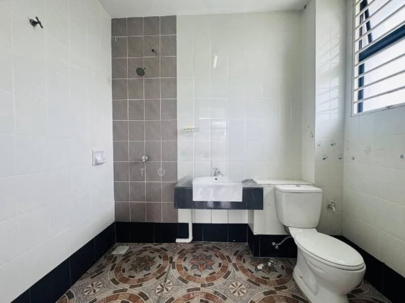 2-storey Terraced House for Sale in Saujana Rawang (Rawang) - Tom Yip - Bathroom - PropertyGuru.com.my