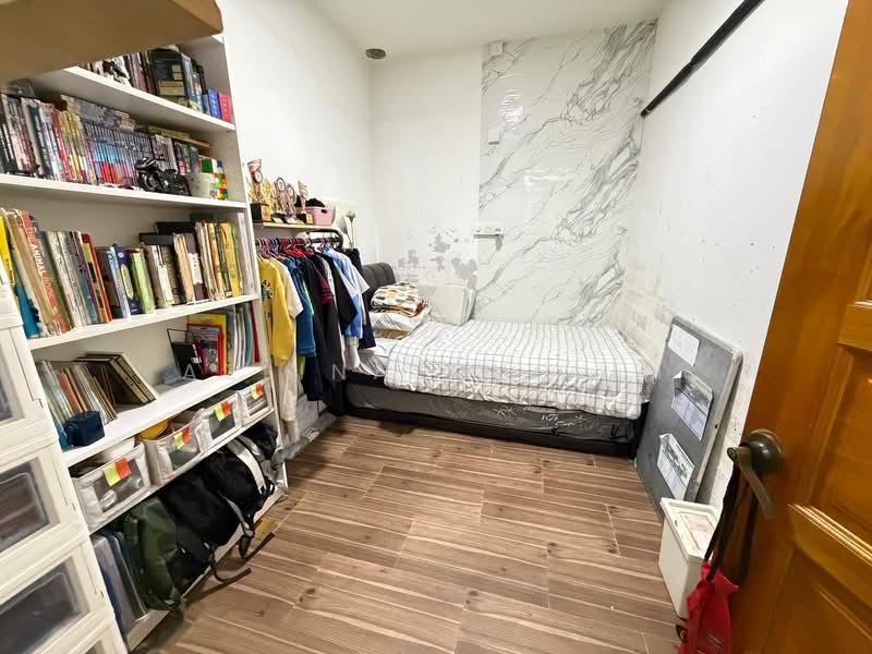 1-storey Terraced House for Sale in Taman Melaka Baru (Batu Berendam) - Azlina Muslim - Bedroom - PropertyGuru.com.my