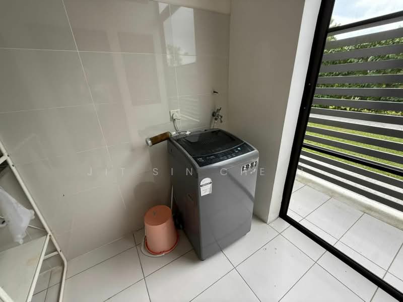 Terraced House for Rent in Johor Bahru (Johor) - Jit Sin Cheah - Balcony - PropertyGuru.com.my