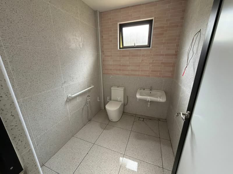 Taman Perindustrian Krubong untuk Untuk Disewa - RM 55,000 /bulan, Feb 2026 - Bathroom - PropertyGuru.com.my