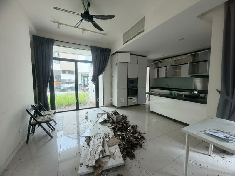 Avira Medini Iskandar untuk Untuk Dijual - RM 900,000, Mac 2026 - Kitchen - PropertyGuru.com.my