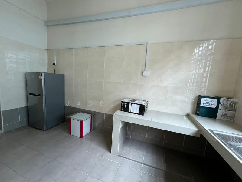 2-storey Terraced House for Sale in Bandar Indahpura (Kulai) - Jadelyn Ng - Kitchen - PropertyGuru.com.my