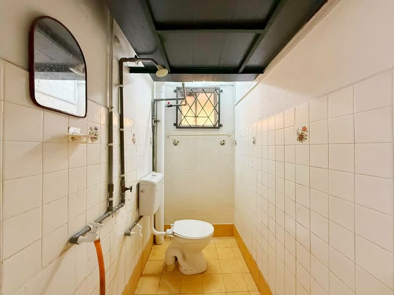 Flat Pandan Indah 3/3 untuk Untuk Dijual - RM 190,000, Feb 2026 - Bathroom - PropertyGuru.com.my