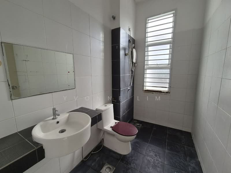 2-storey Terraced House for Sale in Taman Pelangi Indah (Ulu Tiram) - Yvonne Lim - PropertyGuru.com.my