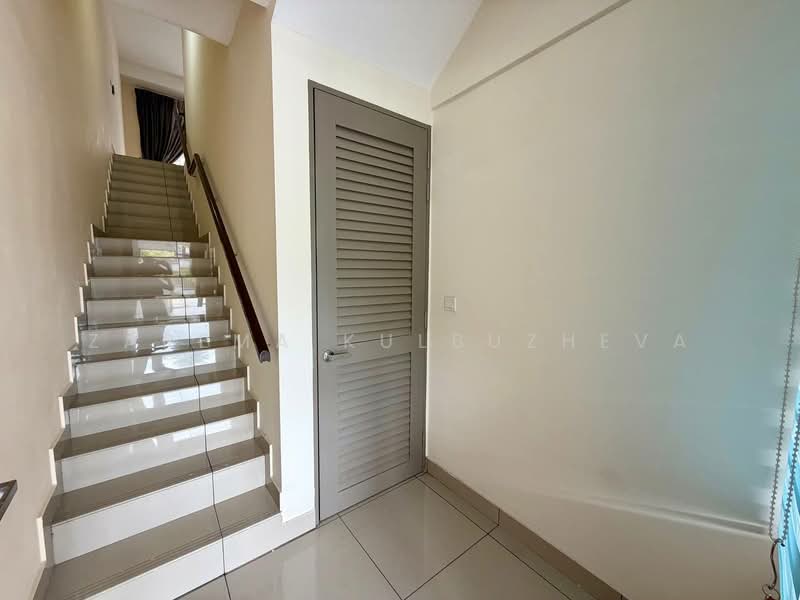 The Strata untuk Untuk Dijual - RM 495,000, Feb 2026 - Entrance - PropertyGuru.com.my