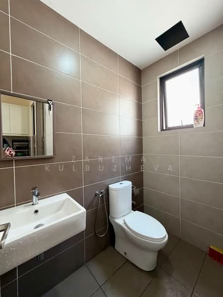 The Strata untuk Untuk Dijual - RM 495,000, Feb 2026 - Bathroom - PropertyGuru.com.my