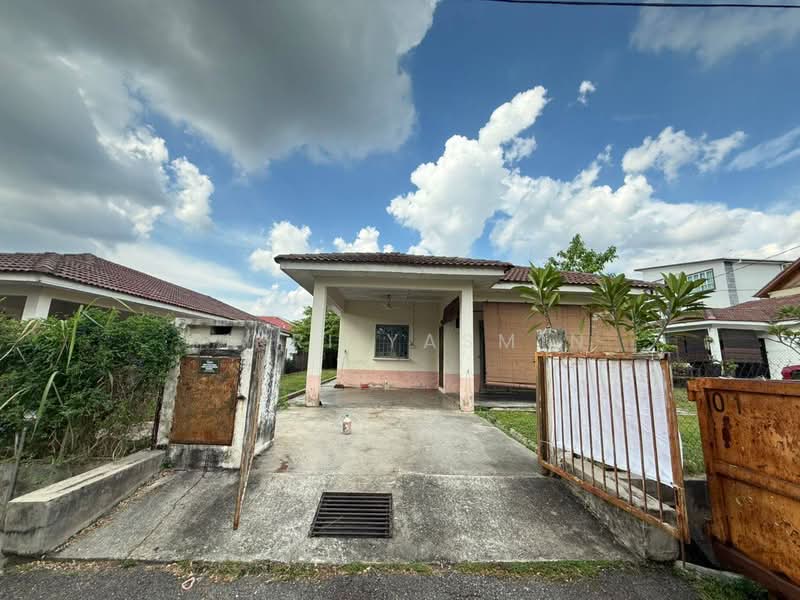 Bungalow for Sale in Taman Pinggiran Putra (Seri Kembangan) - Fikri Yasmin - PropertyGuru.com.my