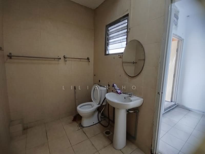 2-storey Terraced House for Rent in Jalan Ipoh (Kuala Lumpur) - Lilian ho - Bathroom - PropertyGuru.com.my