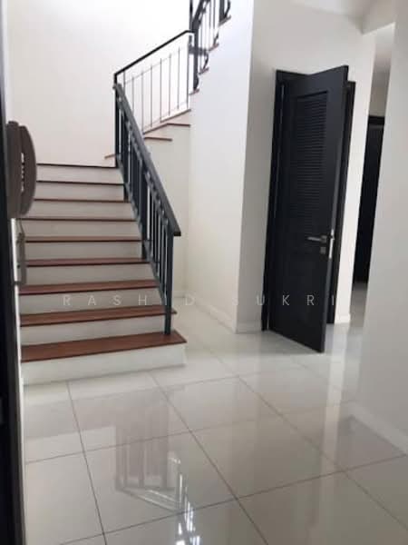 3-storey Terraced House for Rent in Ampang (Kuala Lumpur) - Rashid Sukri - Entrance - PropertyGuru.com.my