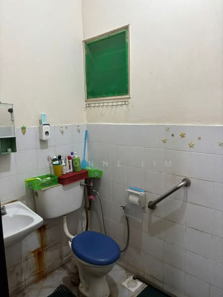 2-storey Terraced House for Sale in Taman Bukit Tiram (Ulu Tiram) - Yvonne Lim - Bathroom - PropertyGuru.com.my