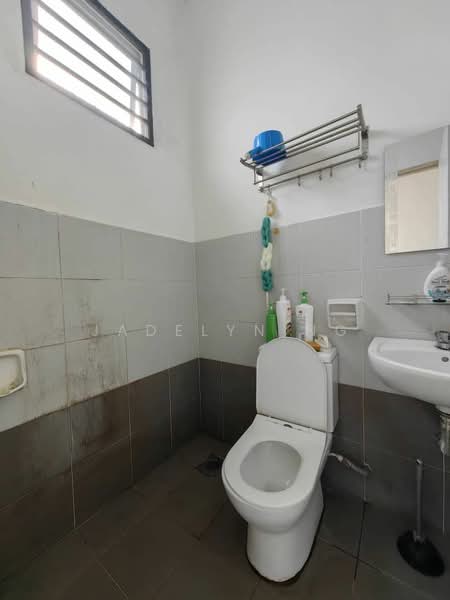 1-storey Terraced House for Sale in Bandar Putra (Kulai) - Jadelyn Ng - Bathroom - PropertyGuru.com.my