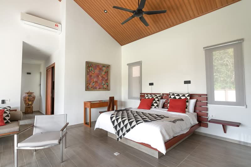 Villa Bunga Raya untuk Untuk Dijual - RM 2,650,000, Feb 2026 - Master Bedroom - PropertyGuru.com.my