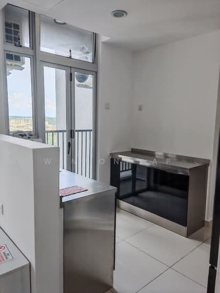 Midas @ Seri Alam untuk Untuk Disewa - RM 1,800 /bulan, Mac 2026 - Kitchen - PropertyGuru.com.my