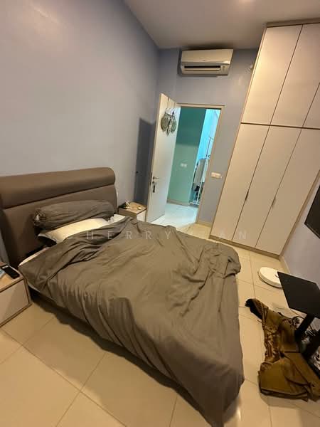 Servis Apartment untuk Disewa di Dianthus @ Tropicana Gardens - Cherry Tan - Bedroom - PropertyGuru.com.my