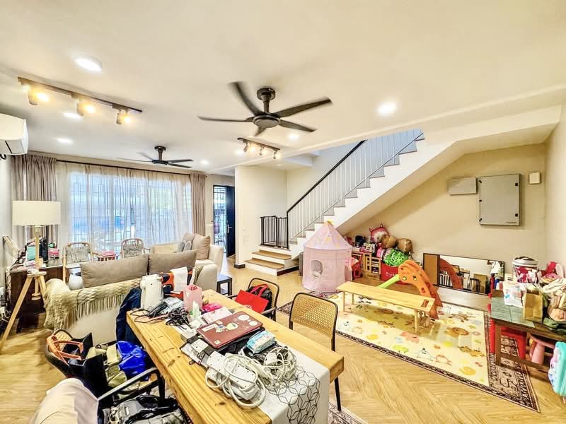 2-storey Terraced House for Sale in Elmina (Shah Alam) - Alif Saad - Living Room - PropertyGuru.com.my