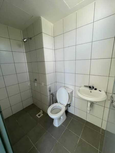 Service Residence for Sale at The Stone - Kerly Kee - Bathroom - PropertyGuru.com.my