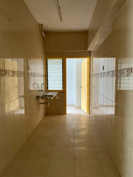 Condominium for Sale at Kepong Sentral Condominium - Eva Yap - Kitchen - PropertyGuru.com.my