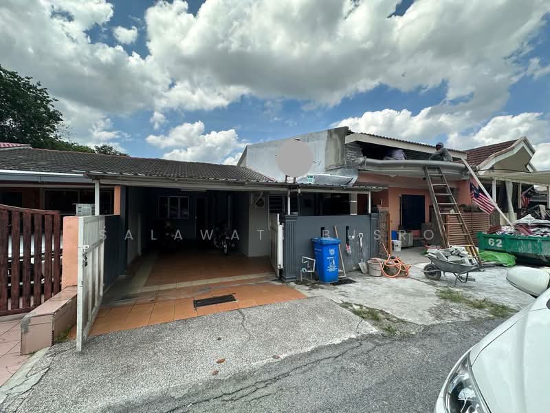 RENOVATED Single Storey Terrace Jalan Kesum Seksyen 24 Shah Alam untuk Untuk Dijual - RM 420,000, Feb 2026 - Exterior - PropertyGuru.com.my