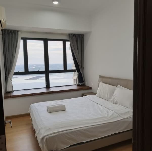Condominium for Sale at Royal Strand @ Country Garden Danga Bay - Jack Liew - Bedroom - PropertyGuru.com.my