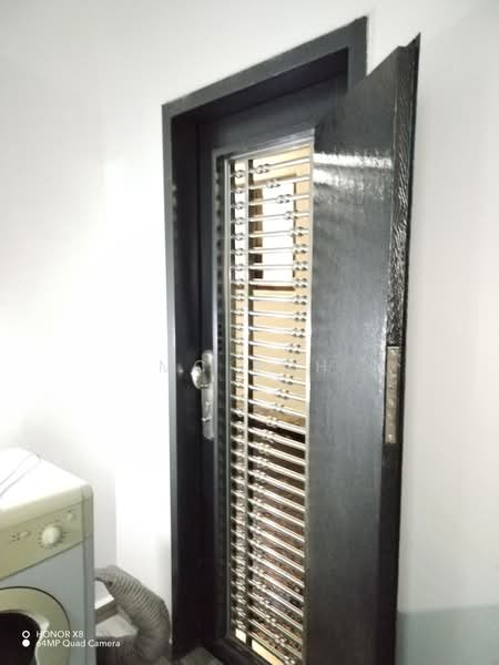 3-storey Terraced House for Sale in Shah Alam (Selangor) - MC Soh - Entrance - PropertyGuru.com.my