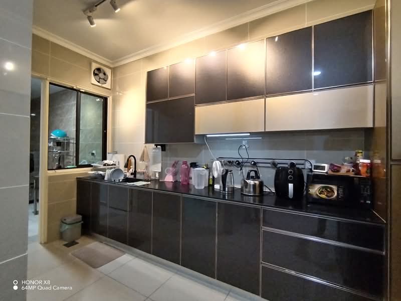 3-storey Terraced House for Sale in Shah Alam (Selangor) - MC Soh - Kitchen - PropertyGuru.com.my