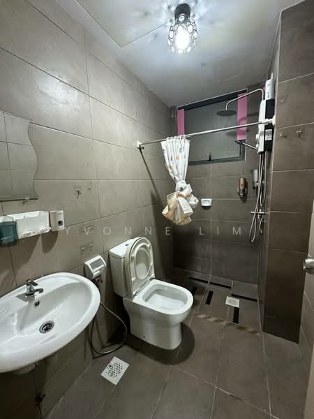 Service Residence for Sale at ARC @ Austin Hills - Yvonne Lim - Bathroom - PropertyGuru.com.my