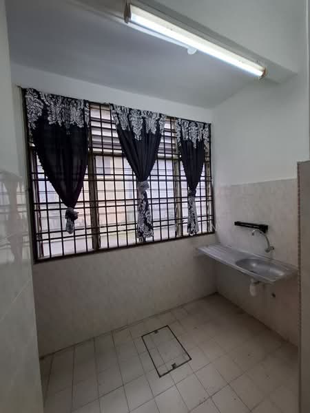 2-storey Terraced House for Sale in Skudai (Johor) - Iden Tan - Kitchen - PropertyGuru.com.my