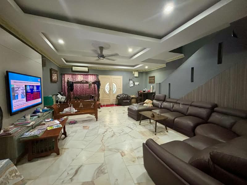 2-storey Terraced House for Sale in Saujana Puchong (Puchong) - Syazue Wanie - Living Room - PropertyGuru.com.my