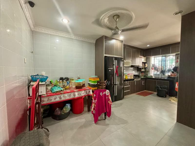2-storey Terraced House for Sale in Saujana Puchong (Puchong) - Syazue Wanie - Kitchen - PropertyGuru.com.my