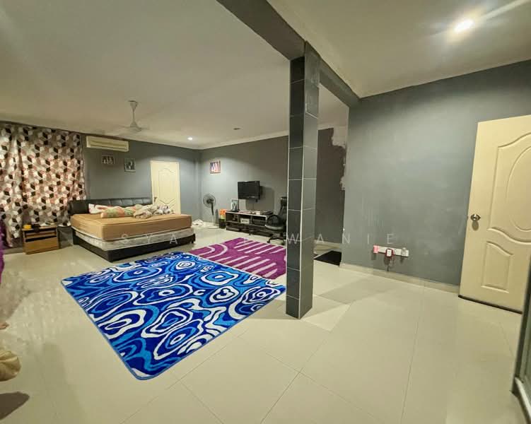 2-storey Terraced House for Sale in Saujana Puchong (Puchong) - Syazue Wanie - Bedroom - PropertyGuru.com.my