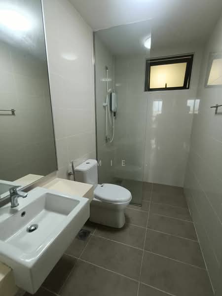 Service Residence for Rent at Southkey Mosaic - Jemie . - Bathroom - PropertyGuru.com.my