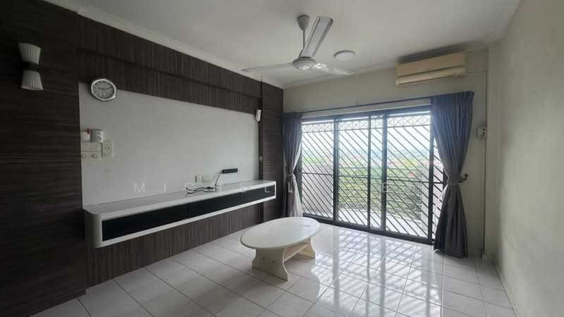 Apartment for Sale at Pan Vista - Michelle Tey - Living Room - PropertyGuru.com.my