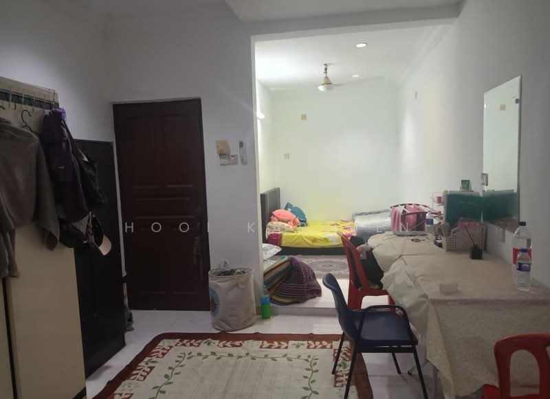 2-storey Terraced House for Sale in Bandar Sungai Long (Selangor) - Hooi Karlmen - Bedroom - PropertyGuru.com.my